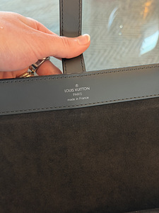 Футляр для часов Louis Vuitton Monogram Eclipse (6 фото из 8)