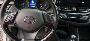 Toyota CHR 1,8 гибрид 2021 (8 фото из 15)