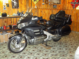 HONDA GOLD WING 1800 (1 foto / 1)