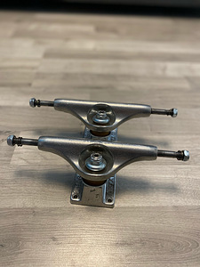 Trucks independent 139 stage 11 hollow silver