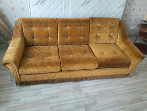 Диван 200 x 90 (1 фото из 3)
