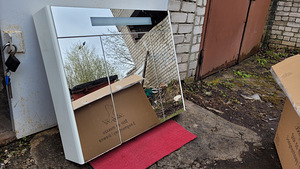 Peegelkapp vannituppa (1 foto / 3)