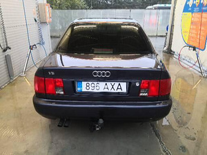 Audi A6 (c4) 2.6 (110kw) (10 foto / 13)