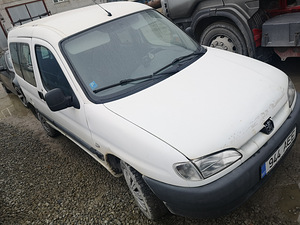 Peugeot Partner 1,4b (1 foto / 3)
