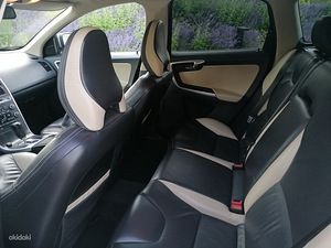 Volvo XC60 R-Design Heico Performance 2.4 171kW (4 foto / 6)