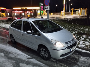 Citroen Xsara Picasso (2 foto / 6)