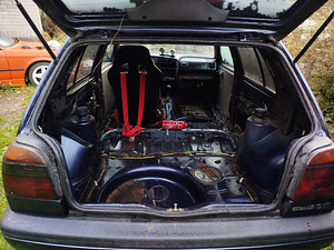 Vw Golf GTI ringrajaauto (10 foto / 14)