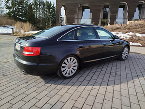 Audi A6 3.1 188kw Quattro (4 foto / 9)