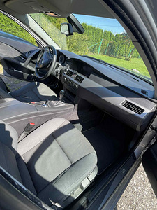 Продается BMW 520i 2006 (7 фото из 10)