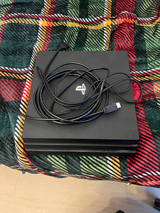Müüa PlayStation 4 Pro – 1TB + 10 mängu