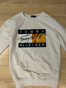 Tommy Hilfiger pusa (1 foto / 2)