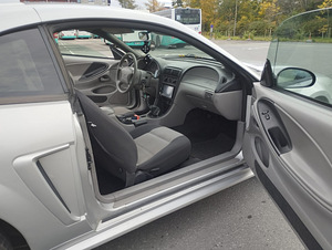 Ford Mustang (6 foto / 15)