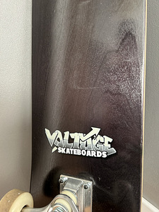 Voltage скейтборд (2 фото из 3)