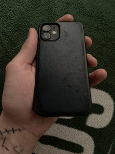 iPhone 12 mini (2 foto / 4)