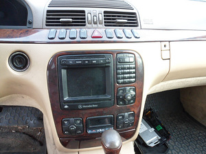 Mercedes-Benz S 320 CDI varuosadeks (8 foto / 10)