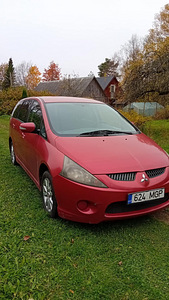 Mitsubishi Grandis (2 foto / 14)