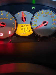 Nissan Micra 1,2l - 2008 (13 foto / 15)
