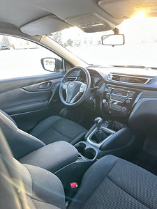 Nissan Qashqai 2015 1.6 120kw (7 foto / 9)
