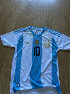 Messi T-shirt (1 foto / 2)