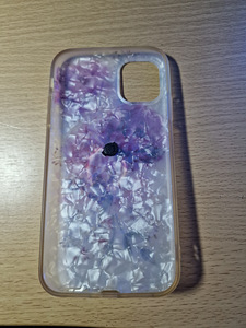 iPhone 11 ümbris (2 foto / 2)