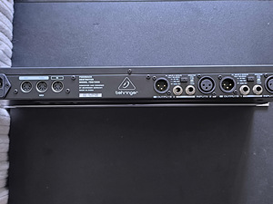 Parametric EQ with 24 FBQ Filters / Feedback Destroyer (4 foto / 4)