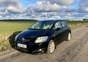 Toyota Auris 1.6 91kW 2008 (3 foto / 11)