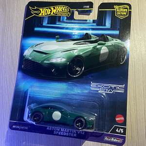 Hot Wheels PREMIUM EXOTIC ENVY (6 foto / 10)