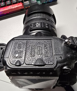 Nikon D7000 (8 foto / 9)