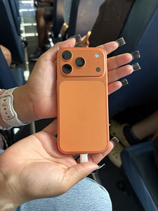 Müün iPhone 17, ei meeldinud värv ORANŽ (1 foto / 1)