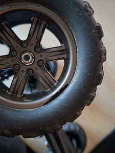 Electric offroad monstertruck 2.4GHz puldiauto (7 foto / 10)
