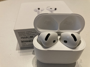 Airpods 4 (2 фото из 3)