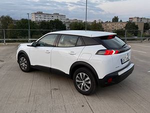 Peugeot 2008 1.5 81kW (2021) (4 foto / 9)