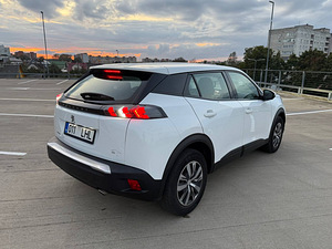 Peugeot 2008 1.5 81kW (2021) (5 foto / 9)