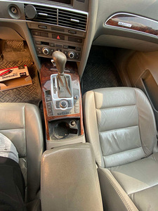 Audi A6 C6 3.2fsi quattro (6 foto / 10)