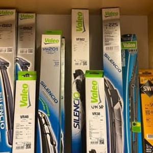 Комплекты стеклоочистителей Valeo Silencio. (2 фото из 2)