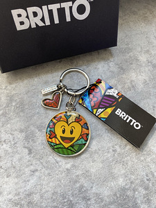 Брелок дизайна Romero Britto (3 фото из 5)