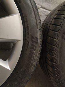 Komplektis rattad suverehvidega 245/45R18 (3 foto / 7)