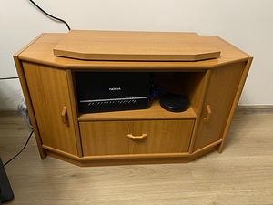 TV riiul (1 foto / 1)