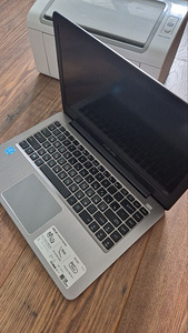 Müüa Asus sülearvuti + Samsung laserprinter (3 foto / 5)