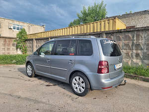 Vw touran (7 foto / 14)