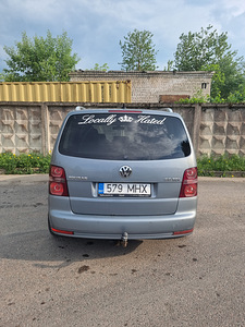Vw touran (8 foto / 14)