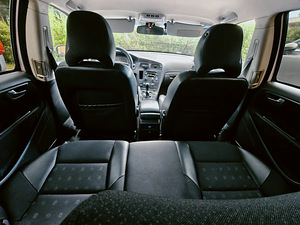 Volvo V70 (9 foto / 14)