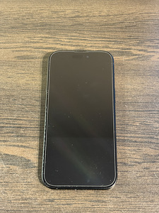 Apple iPhone 15 256Gb (3 foto / 4)