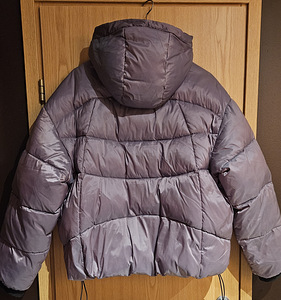 Oversize Calvin Klein talvejope, S (2 foto / 4)