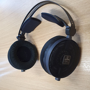 Kõrvaklapid Audio-Technica ATH-R70x (3 foto / 7)