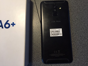 Samsung Galaxy A6+ (2018) (2 foto / 3)