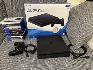 Playstation 4 Slim 1TB (1 foto / 2)
