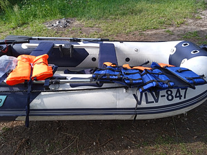 Müüa pvc mootor paat (4 foto / 5)