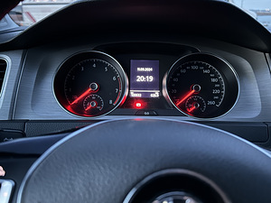 VOLKSWAGEN GOLF VARIANT (6 foto / 6)