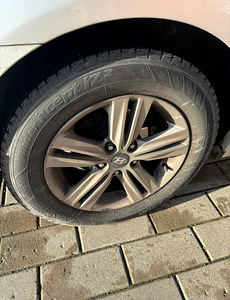 Hyundai Sonata 2013 (3 foto / 9)